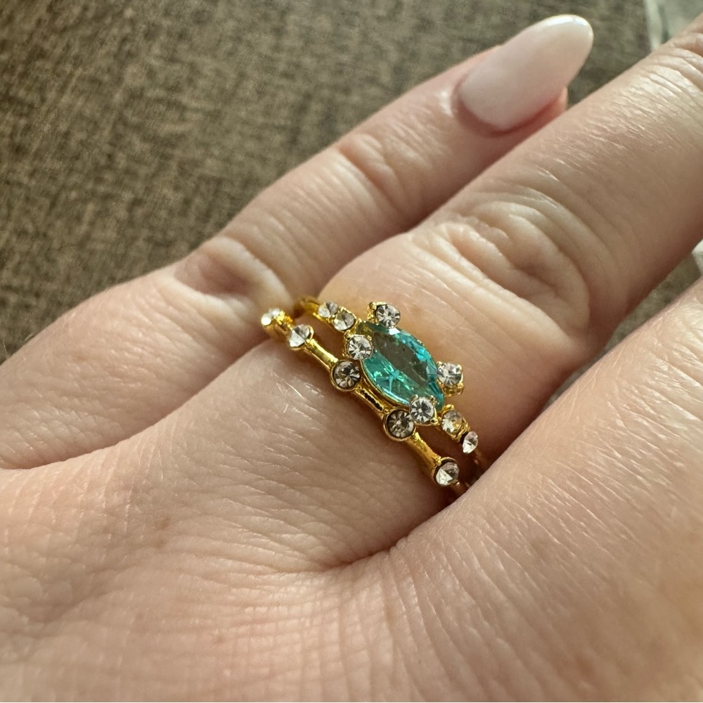 Aqua Rings Set 🩵 - Picture 2 of 3